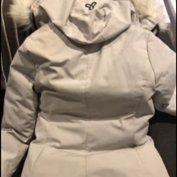 Aritzia Haven Parka - Picture 3 of 3